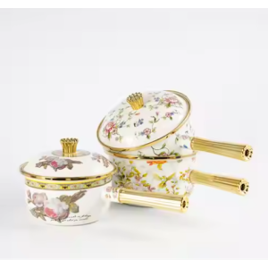 Long handle enamel pot